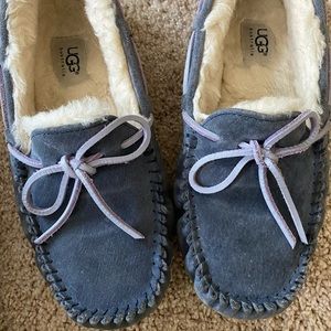 UGG Dakota moccasins